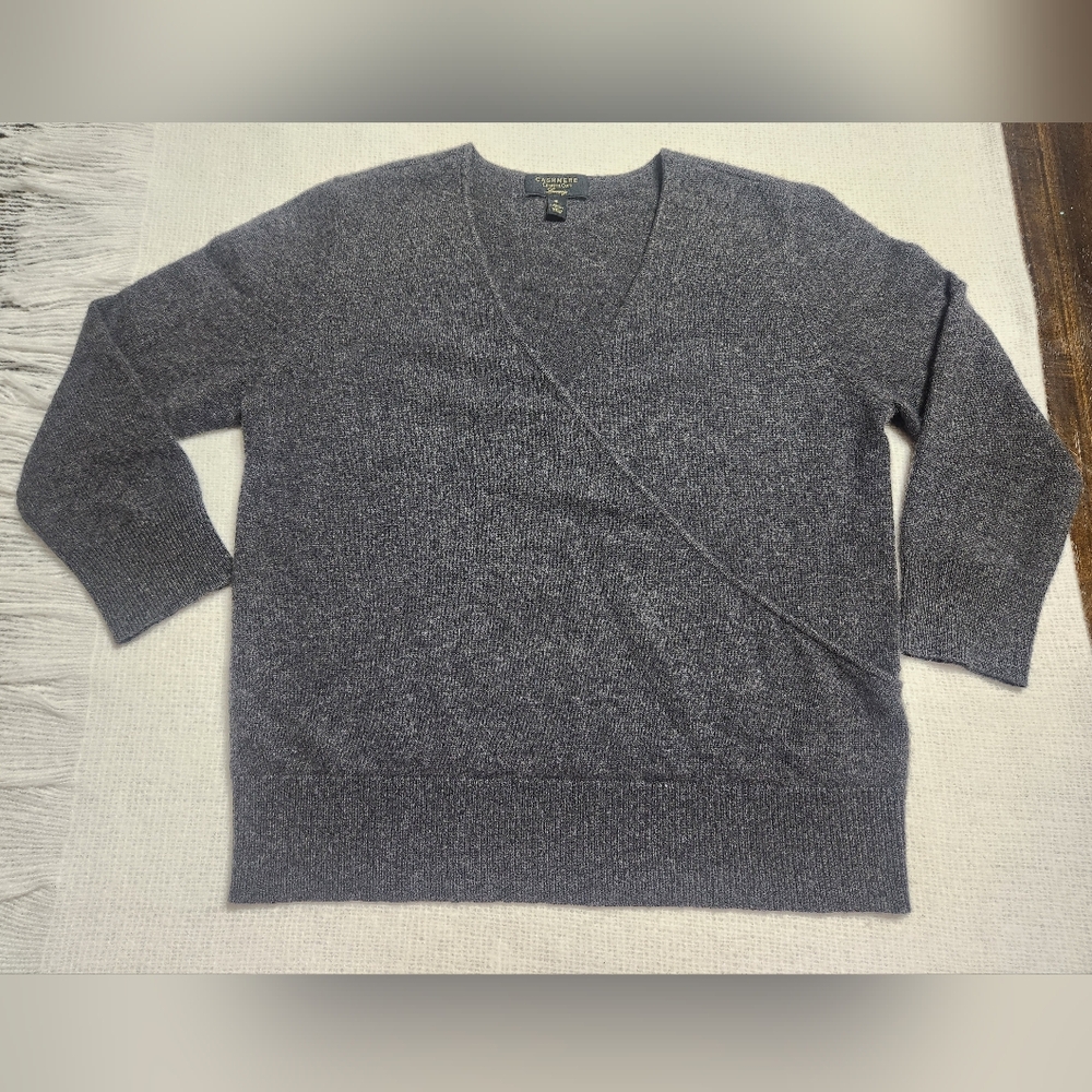 Charter Club Luxury Cashmere Sweater Women's Gray V Neck Crossover Size M